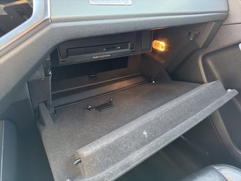 Used 2021 Audi Q3 2.0T Premium Plus w/ Premium Plus Package image 21