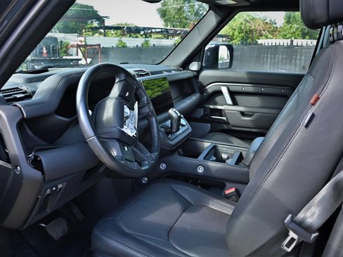 Used 2024 Land Rover Defender 130 Outbound AWD/4WD image 10