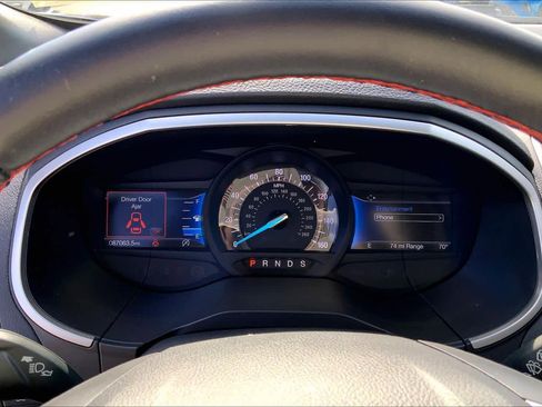 Used 2021 Ford Edge ST-Line FWD image 24