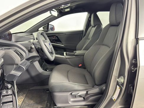 Used 2025 Subaru Solterra Premium w/ Premium Convenience Package image 10