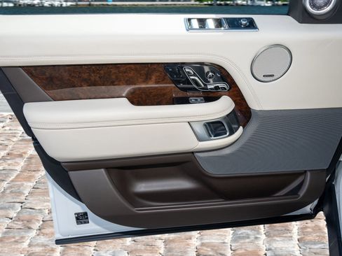 Used 2021 Land Rover Range Rover Westminster Edition image 10