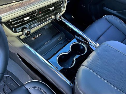 New 2026 Chevrolet Suburban Premier w/ Sun And Tow Package image 8