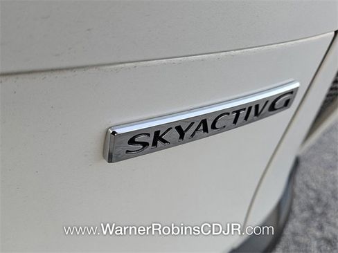 Used 2025 MAZDA CX-50 AWD 2.5 S w/ Premium Package image 12