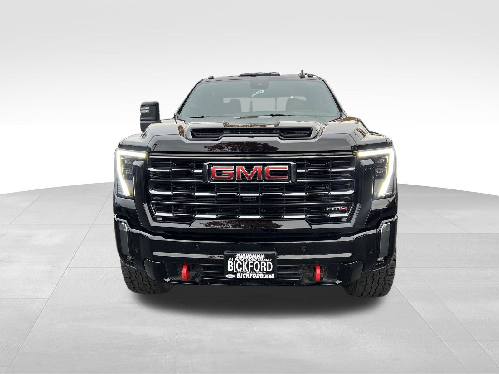 Used 2024 GMC Sierra 2500 AT4 w/ AT4 Premium Plus Package AWD/4WD image 2