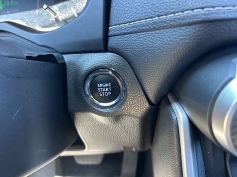 Used 2025 Toyota RAV4 XLE image 16