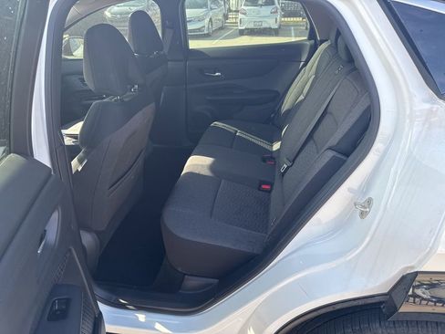 Used 2023 Nissan Ariya FWD image 14