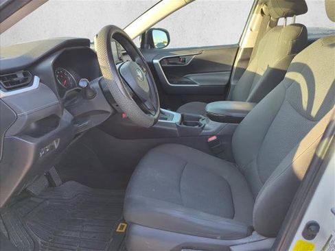 Certified 2021 Toyota RAV4 LE AWD/4WD image 10