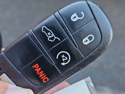 Used 2022 Dodge Durango Citadel image 41