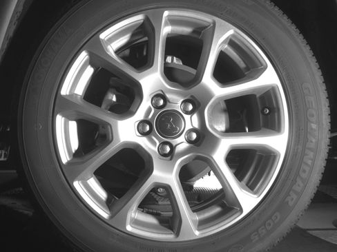 Used 2025 Jeep Compass Limited image 14