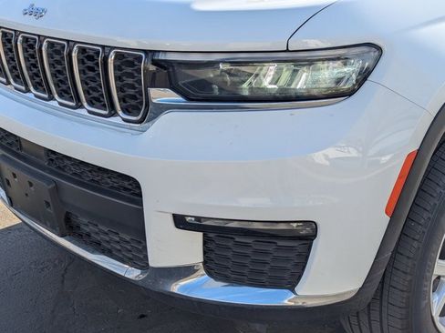 Used 2023 Jeep Grand Cherokee L Limited w/ Trailer Tow Group (B) image 11