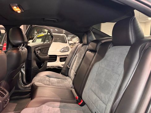 Used 2013 Ford Taurus SHO image 21