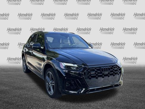 Used 2024 Audi Q5 e Premium Plus w/ Premium Plus Package AWD/4WD image 2