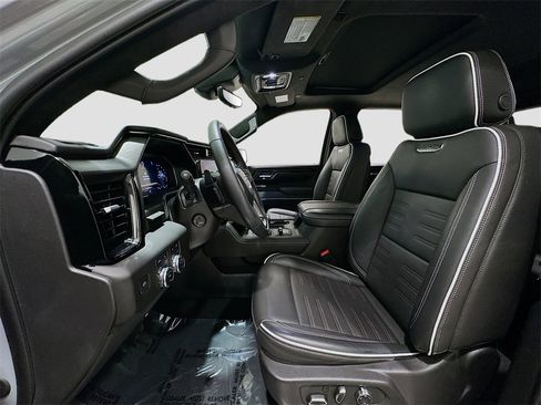 Used 2024 GMC Sierra 1500 AT4X image 22