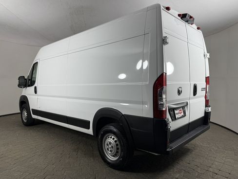 Used 2026 RAM ProMaster 2500 w/ Convenience Group FWD image 5
