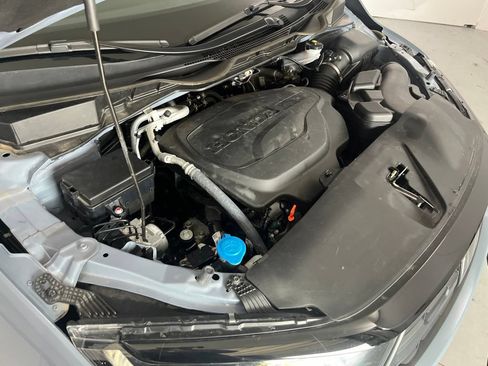 Used 2025 Honda Odyssey Sport-L image 11