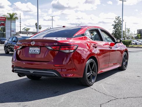 Used 2023 Nissan Sentra SR w/ SR Premium Package image 4
