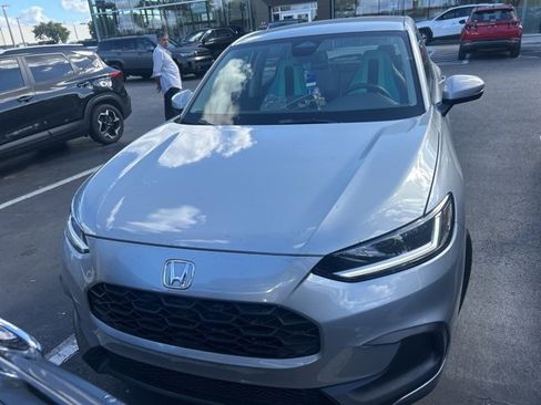 Used 2024 Honda HR-V LX image 2