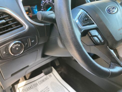 Used 2018 Ford Edge Titanium w/ Equipment Group 301A image 17