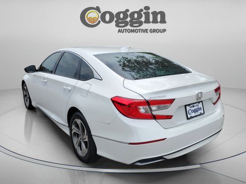 Used 2018 Honda Accord EX image 2