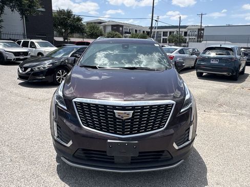 Used 2021 Cadillac XT5 Premium Luxury FWD image 8