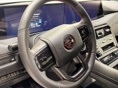 Certified 2025 Nissan Armada PRO-4X image 15