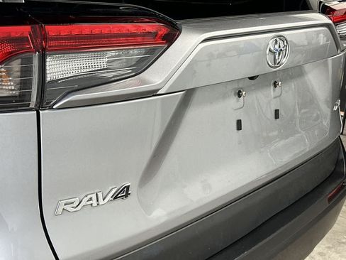 Used 2025 Toyota RAV4 XLE FWD image 10