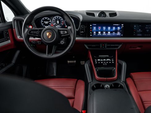 Certified 2026 Porsche Cayenne S AWD/4WD image 13