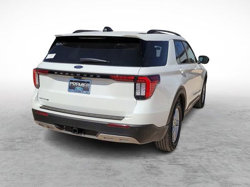 New 2026 Ford Explorer Active w/ Active Comfort Package image 10