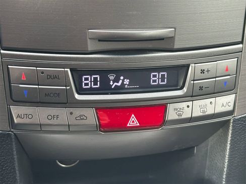 Used 2012 Subaru Outback 2.5i Limited w/ Moonroof Pkg image 20