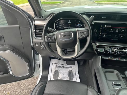 Used 2024 GMC Sierra 2500 Denali w/ Denali Reserve Package AWD/4WD image 13