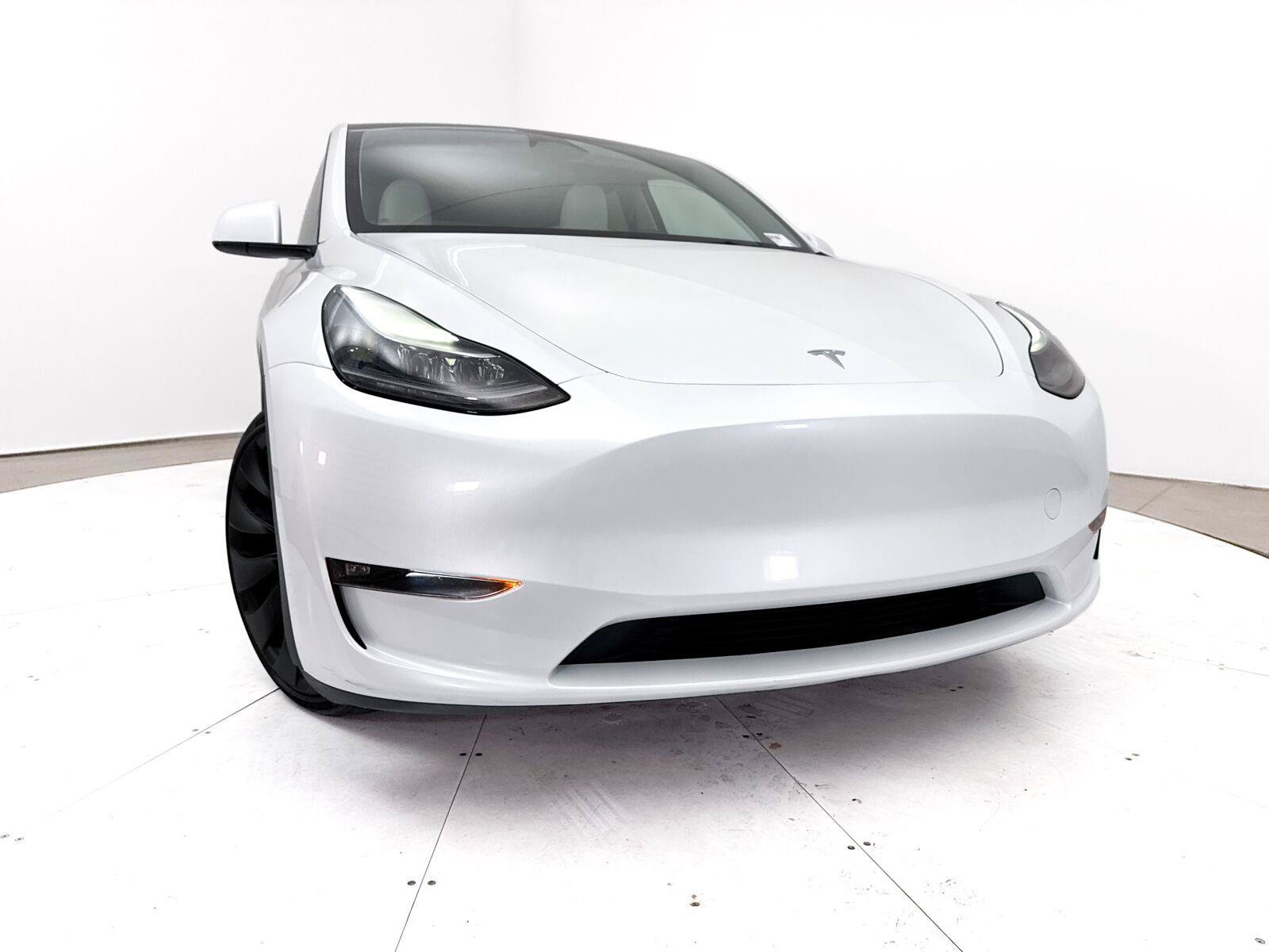 Used 2023 Tesla Model Y Performance AWD/4WD image 6