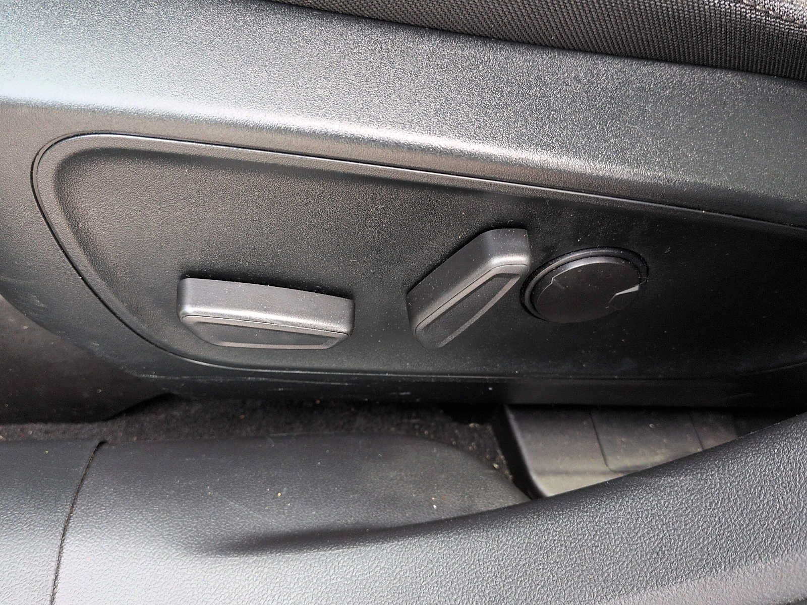 Used 2022 Ford Escape SE AWD/4WD image 13