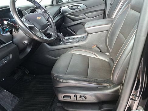 Used 2019 Chevrolet Traverse Premier w/ LPO, Blackout Package AWD/4WD image 24