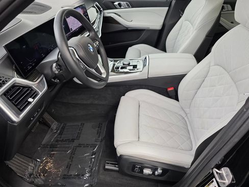 Certified 2024 BMW X5 sDrive40i w/ Premium Package RWD image 9