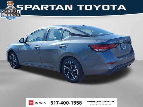 Used 2025 Nissan Sentra SV FWD image 10