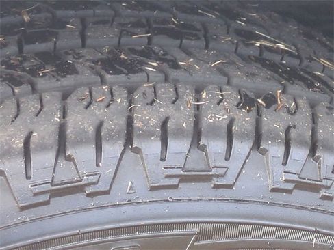 Used 2018 Nissan Frontier SV w/ Value Truck Package image 18