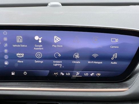 Used 2025 Buick Envision Sport Touring image 21