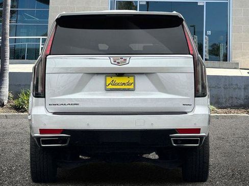 Used 2022 Cadillac Escalade ESV Premium Luxury AWD/4WD image 5