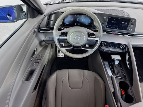Used 2025 Hyundai Elantra Sport FWD image 26