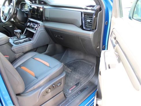 Used 2024 GMC Sierra 1500 AT4 w/ Technology Package AWD/4WD image 53