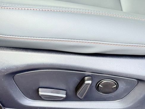 New 2026 Ford Explorer Active w/ Active Comfort Package image 9