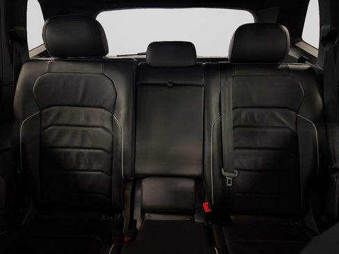 Used 2022 Volkswagen Tiguan SEL R-Line AWD/4WD image 22