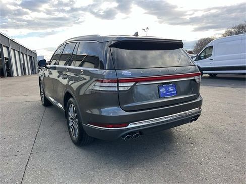 Used 2020 Lincoln Aviator Reserve w/ Equipment Group 201A image 5