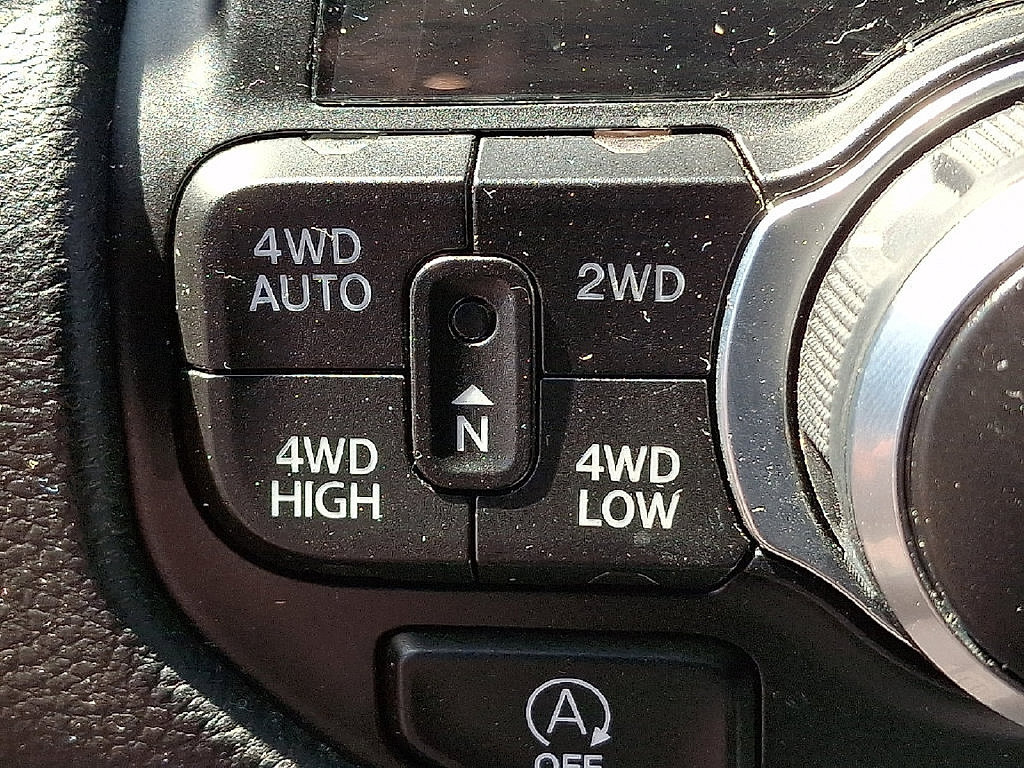 Used 2023 RAM 1500 Big Horn AWD/4WD image 23