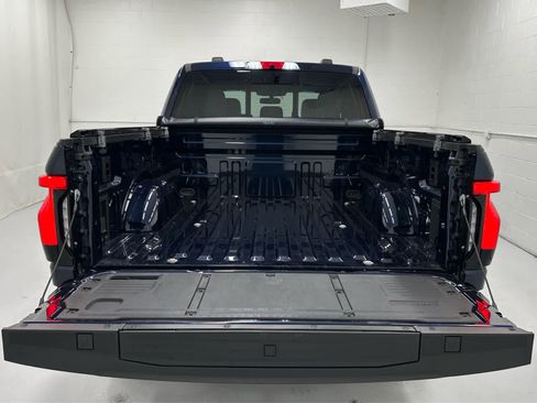 Used 2024 Ford F150 Lightning Pro image 42