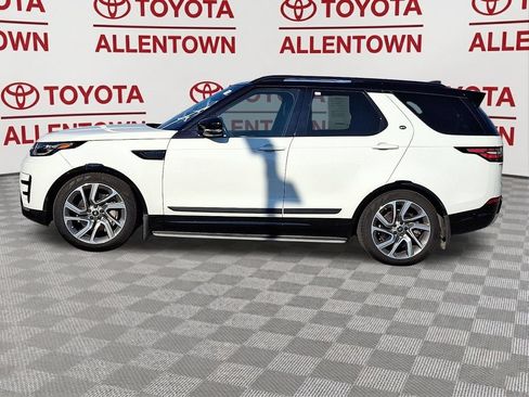 Used 2020 Land Rover Discovery Landmark AWD/4WD image 3