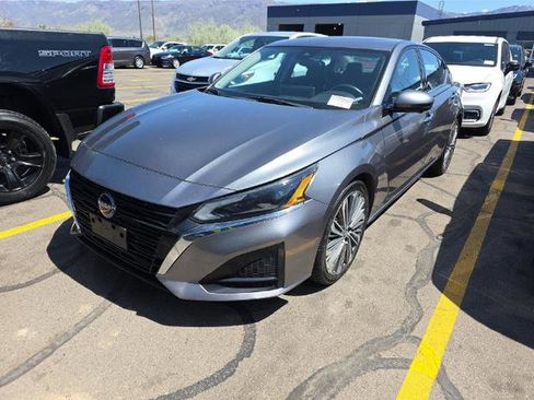 Used 2023 Nissan Altima 2.5 SL FWD image 1