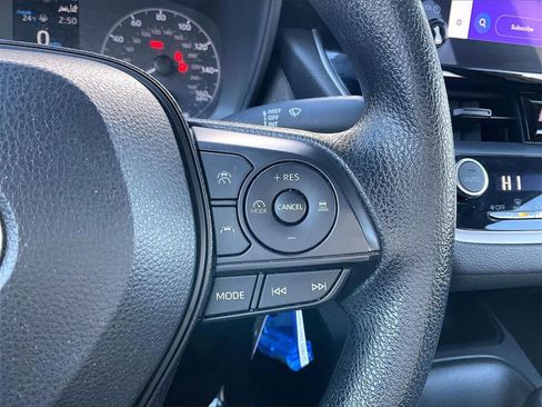 Used 2023 Toyota Corolla LE image 22