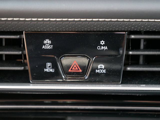 Certified 2026 Volkswagen Atlas SEL Premium R-Line AWD/4WD image 34