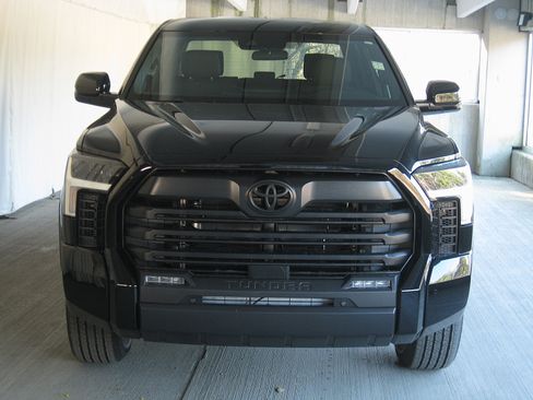 New 2026 Toyota Tundra SR5 image 3